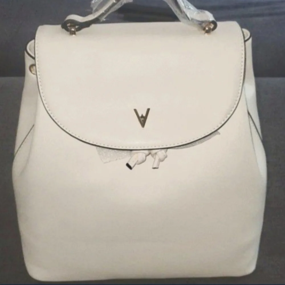 Vanessa Williams Ivory Backpack Purse w Dust Bag NWT Vanessa Williams Off White/Ivory Backpack Purse Faux  main image 2